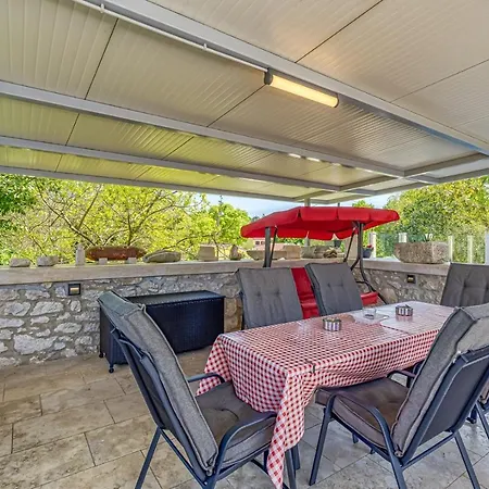 House Lidia I Rina Pićan