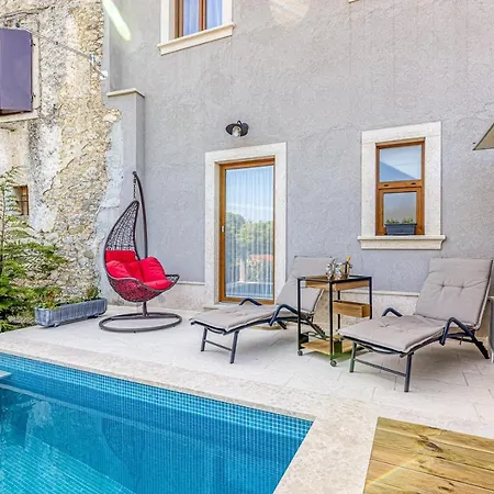 Holiday home House Lidia I Rina