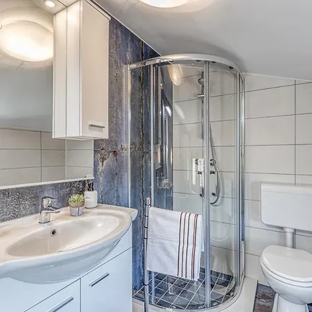 Holiday home House Lidia I Rina Pican